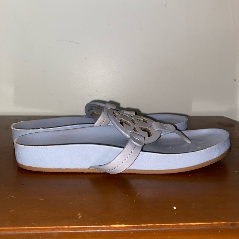 Tory Burch Miller Cloud Blue Gray Sandals with Cutout Logo Design Size 7 1/2 - Picture 7 of 10